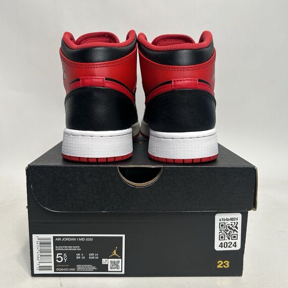 Nike Shoes Air Jordan 1 Mid Retro GS “Alternate Bred” 2024 - Picture 4 of 6